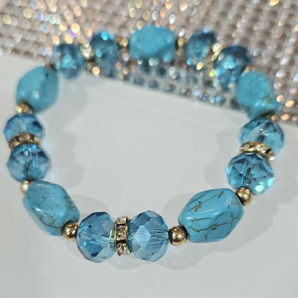 Nordstrom‎ Turquoise Blue Beaded Stretch Bracelet NWOT